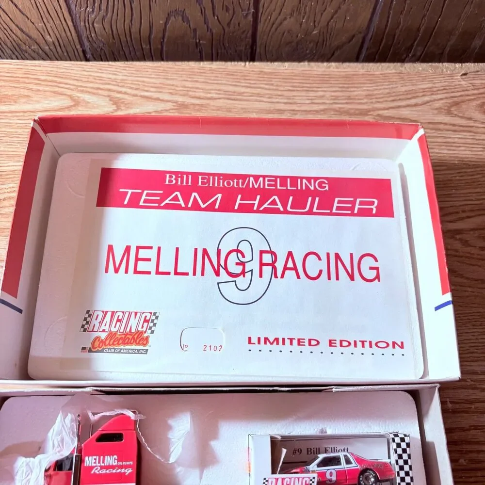 Bill Elliott #9 Melling Oil Pumps Racing Diecast Hauler Car Limited Edition Set
